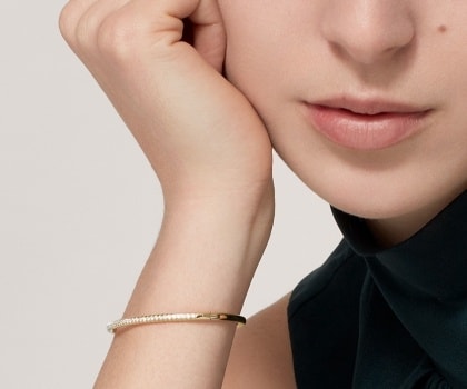 Cartier essential line bracelet outlet