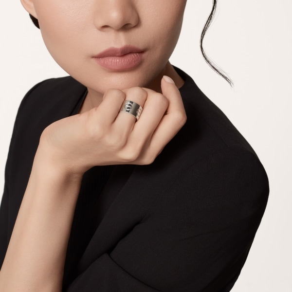 Love ring, large model White gold