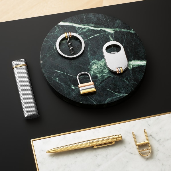 Vendôme de Cartier台式打火机 Cartier Vendôme台式打火机，槽纹图案