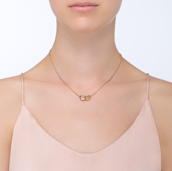 cartier interlocking necklace