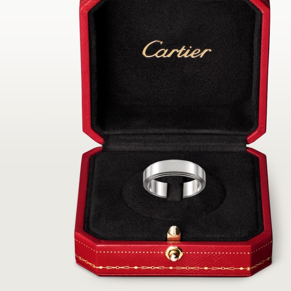 Cartier d'Amour wedding ring Platinum