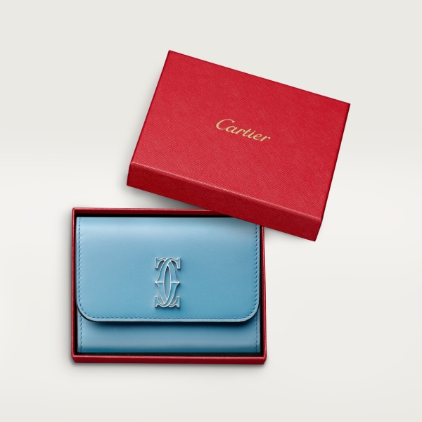 迷你皮夹，C de Cartier系列 卡布里蓝色小牛皮，金色和卡布里蓝色珐琅饰面