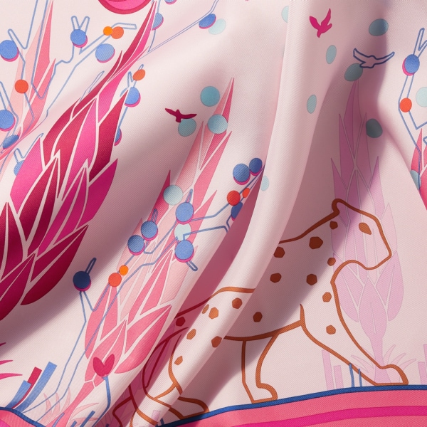 猎豹花园图案方巾 90 浅粉色斜纹真丝