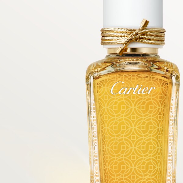 Les Heures Voyageuses Oud & Ambre Perfume