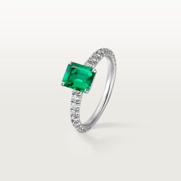 Solitaire 1895 Platinum, emerald, diamonds