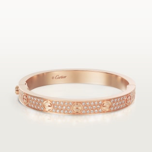 <span class='lovefont'>A </span> bracelet, classic model, paved Rose gold, diamonds