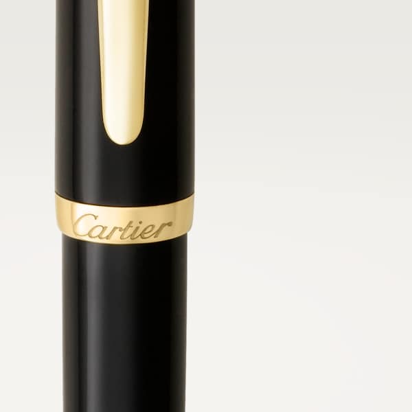 R de Cartier钢笔 黑色板材，镀黄金饰面细节