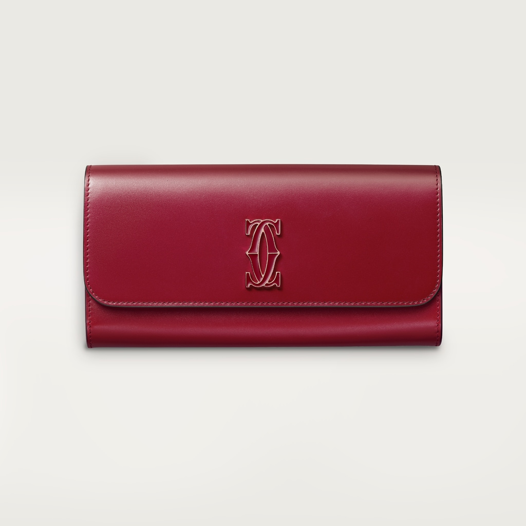 C de Cartier翻盖通用型皮夹樱桃红色小牛皮，金色与樱桃红色珐琅饰面