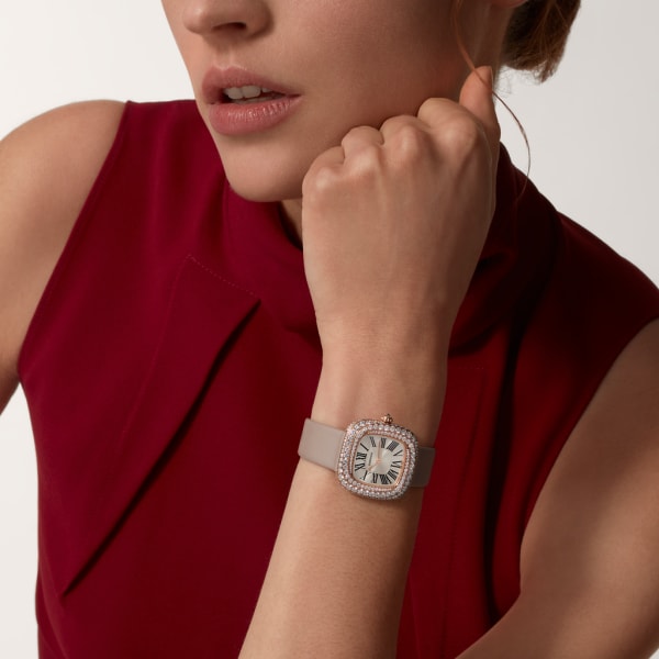 Coussin de Cartier腕表 中号表款，石英机芯，玫瑰金，钻石，皮表带
