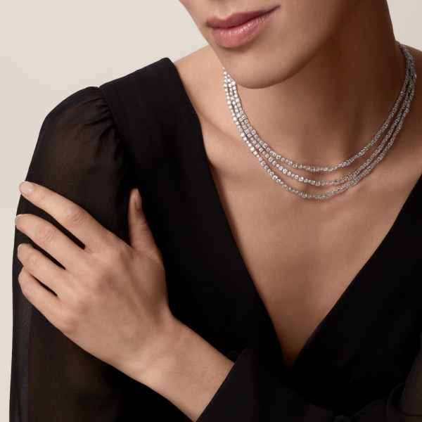 Essential Lines necklace White gold, diamonds