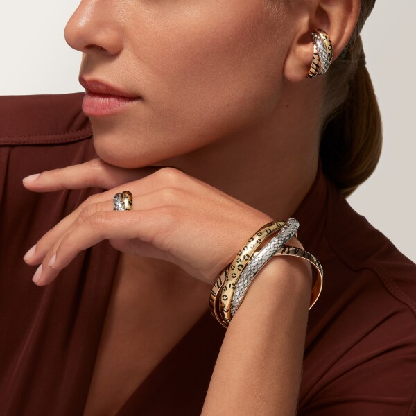 Trinity bracelet, lacquer, diamonds Yellow gold, rose gold, white gold, lacquer, diamonds