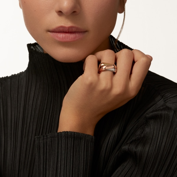 Trinity cushion ring, large model White gold, yellow gold, rose gold