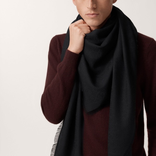 Panthère Graphique shawl Black cashmere, wool and silk.