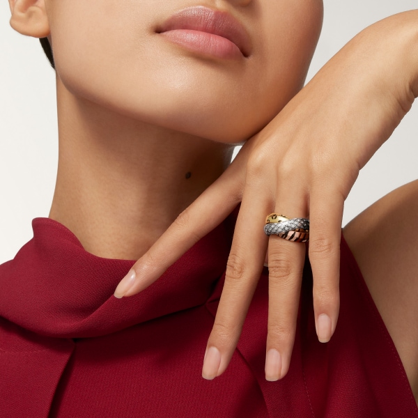 Trinity ring, lacquer, semi-paved Yellow gold, rose gold, white gold, lacquer, diamonds