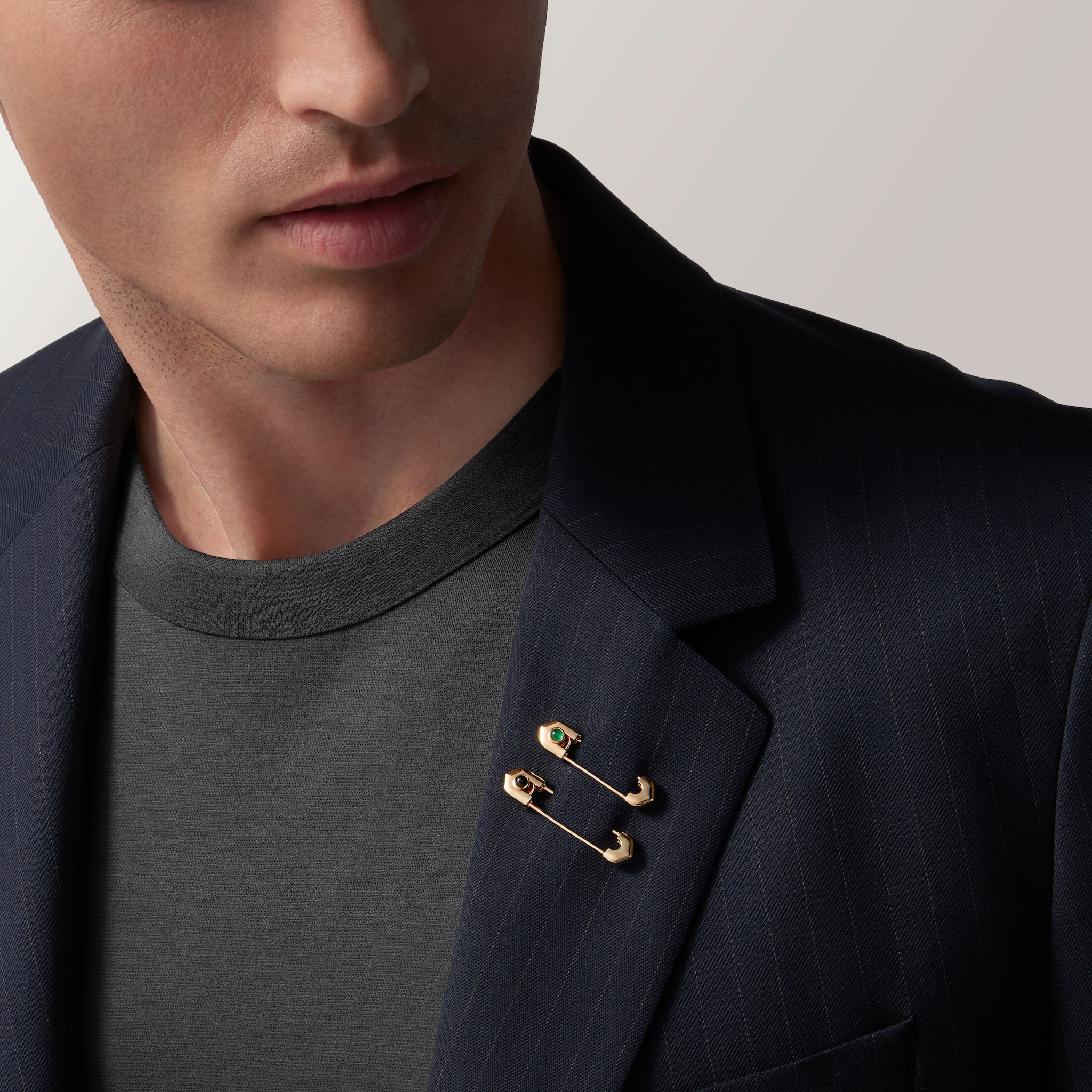 C de Cartier pinYellow gold, onyx