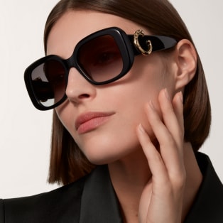 Panthère de Cartier Sunglasses Black composite, grey lenses 