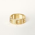 <span class='lovefont'>A </span> Unlimited Ring Yellow gold