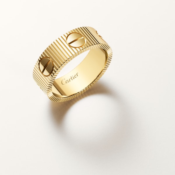 Love Unlimited Ring Yellow gold