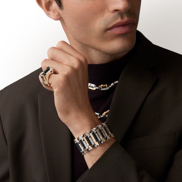 Géométrie & Contrastes bracelet, onyx, paved Yellow gold, white gold, onyx, diamonds