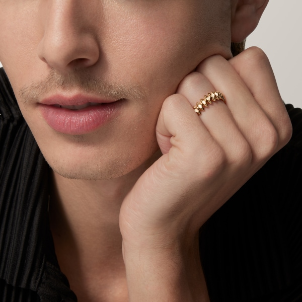 Clash de Cartier ring Small Model Yellow gold