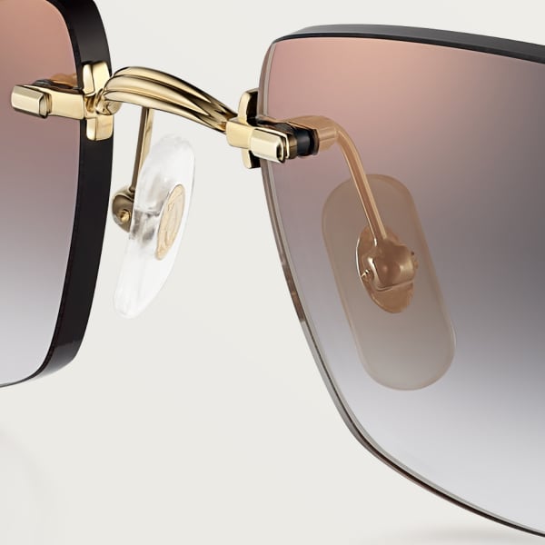 Sunglasses, Classic C de Cartier motif Smooth golden-finish metal, grey lenses