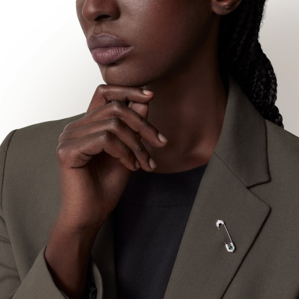 C de Cartier pin White gold, diamonds, emerald