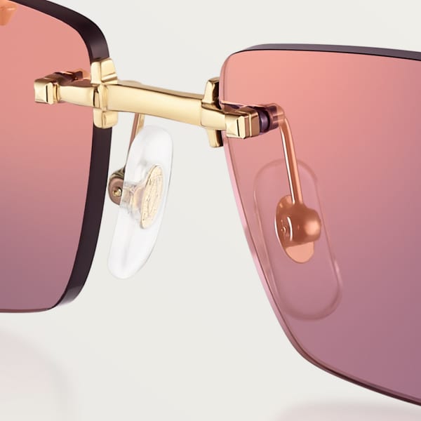 Clash de Cartier Sunglasses Smooth golden-finish metal, purple lenses