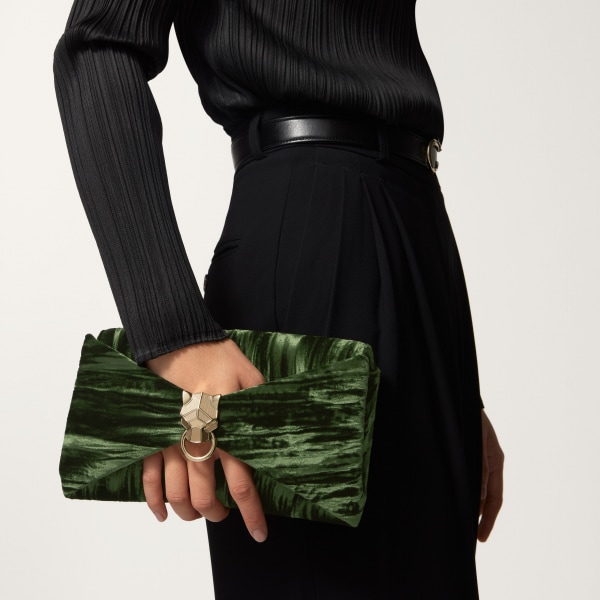 Chain pouch, Panthère Graphique de Cartier Green pleated velvet, golden finish