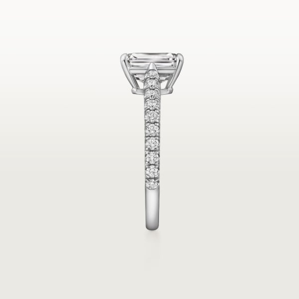 Solitaire 1895  Platinum, diamonds