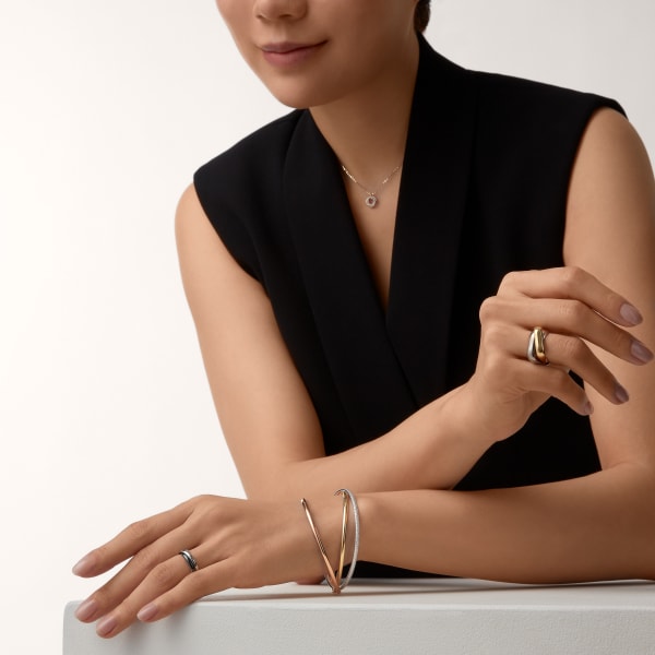 Trinity ring, ceramic, small model, semi-paved White gold, ceramic, diamonds