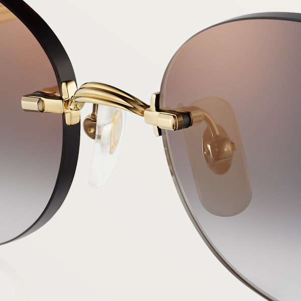 Sunglasses, Classic C de Cartier motif Smooth golden-finish metal, grey lenses