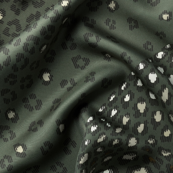 90 scarf, Panthere dots Green tea silk twill