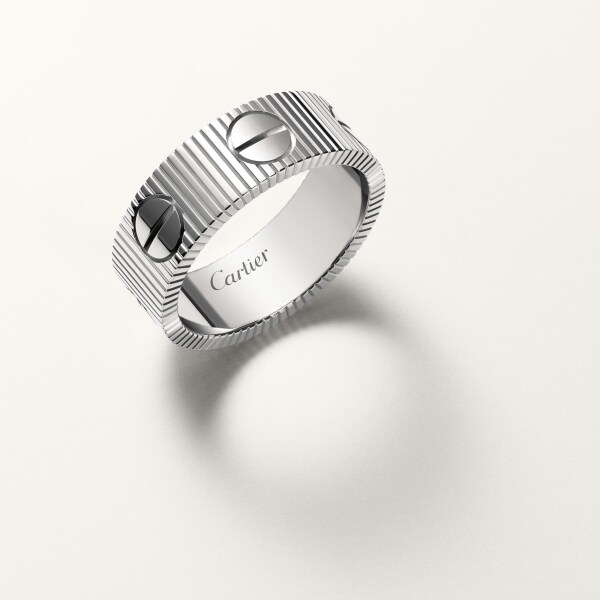 Love Unlimited Ring White gold
